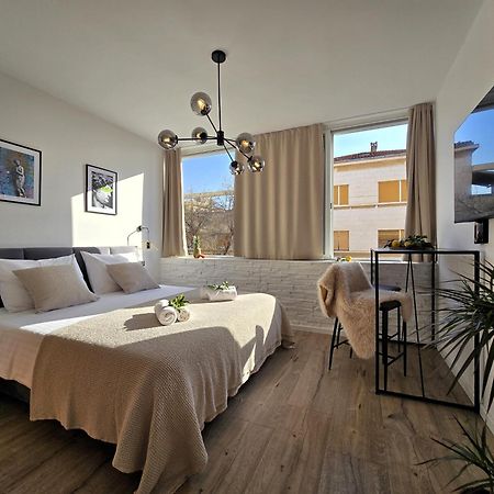 Brnistra Suites Сплит Экстерьер фото